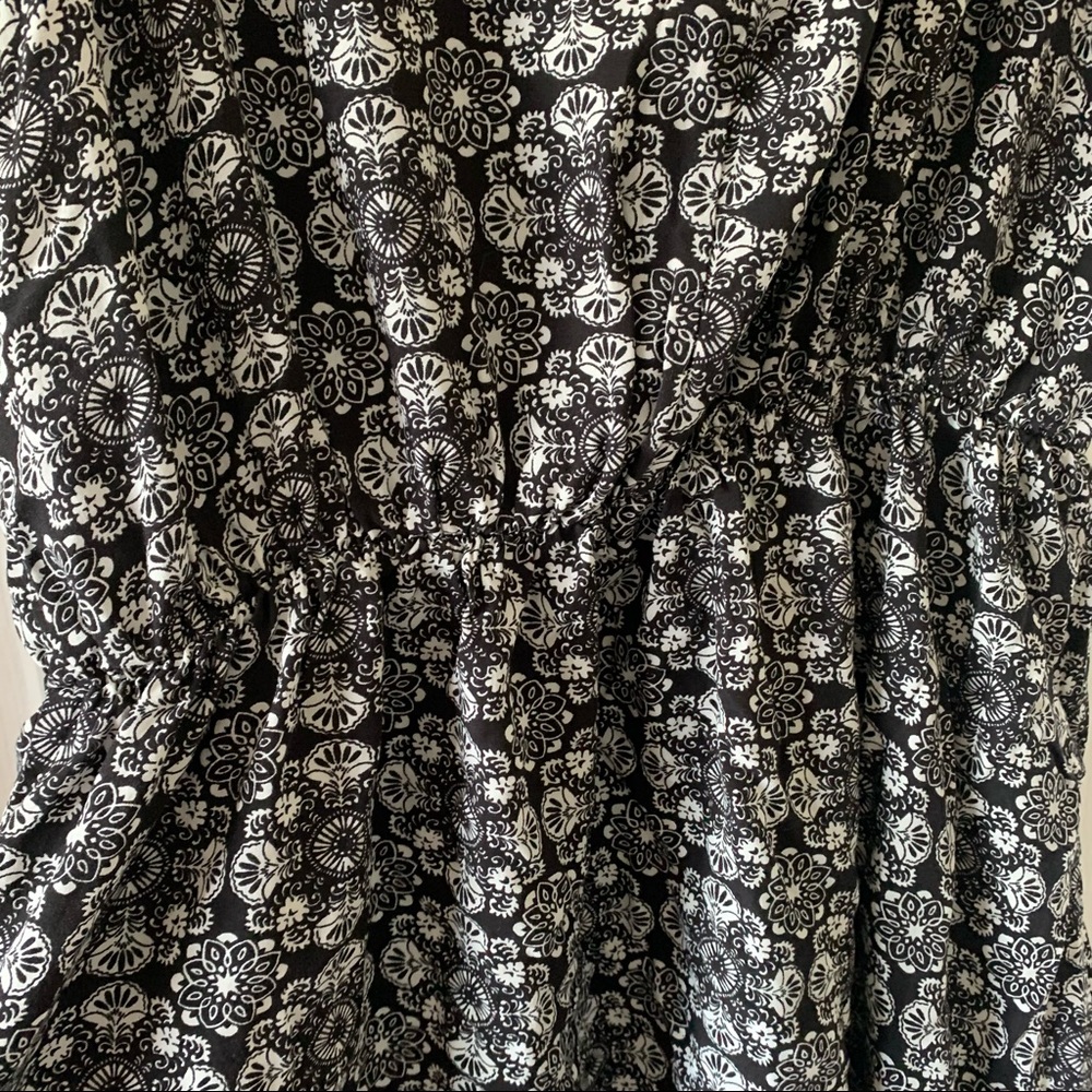 Floral design dress - Picture 4 of 4